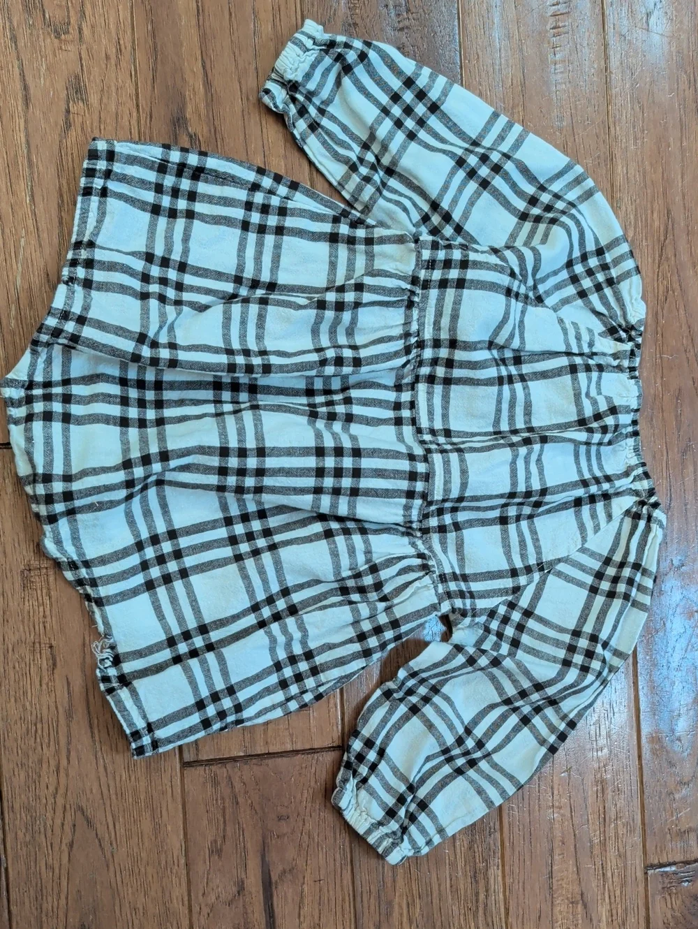 Rylee + Cru Plaid Baby Long Sleeve Linen Romper — Cream & Black